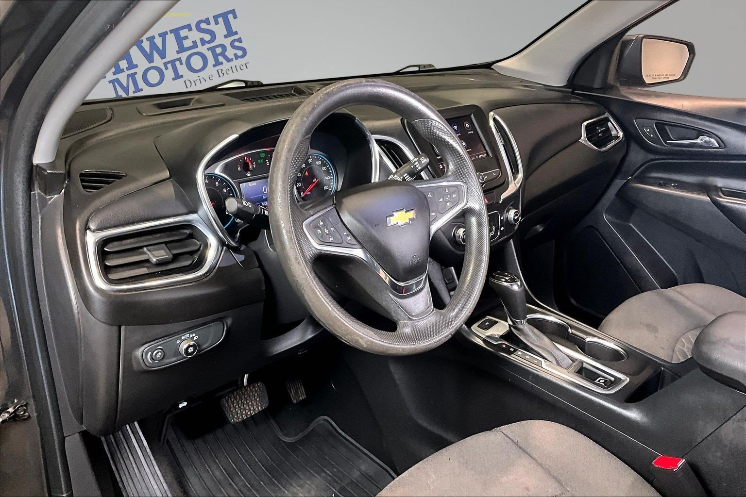 Used 2020 Chevrolet Equinox LT FWD image 17