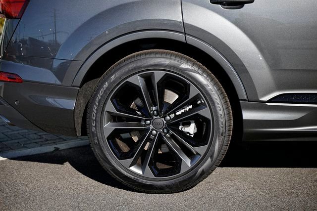 New 2026 Audi Q7 3.0T Premium Plus image 6