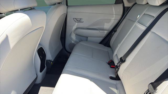 Used 2024 Hyundai Kona SEL AWD/4WD image 17