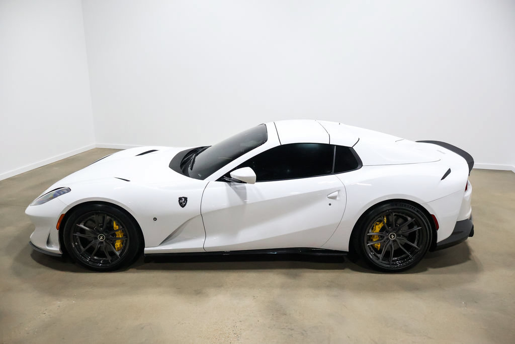 Used 2022 Ferrari 812 GTS RWD image 26