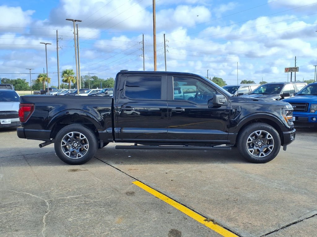 Used 2025 Ford F150 STX w/ Equipment Group 200A RWD image 8