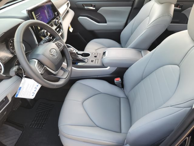 New 2026 Toyota Highlander XLE AWD/4WD image 11