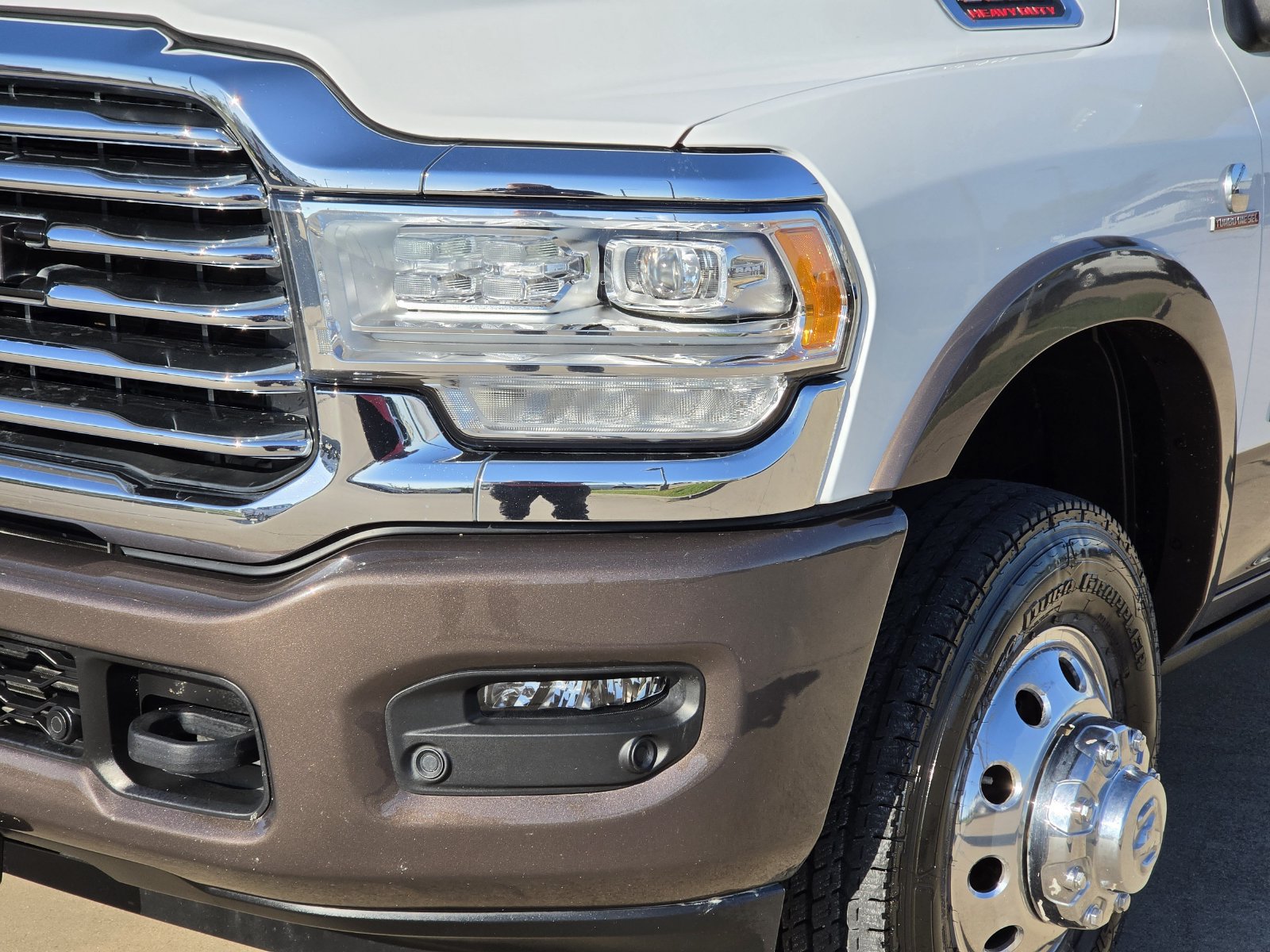Used 2024 RAM 3500 Limited w/ Towing Technology Group AWD/4WD image 9