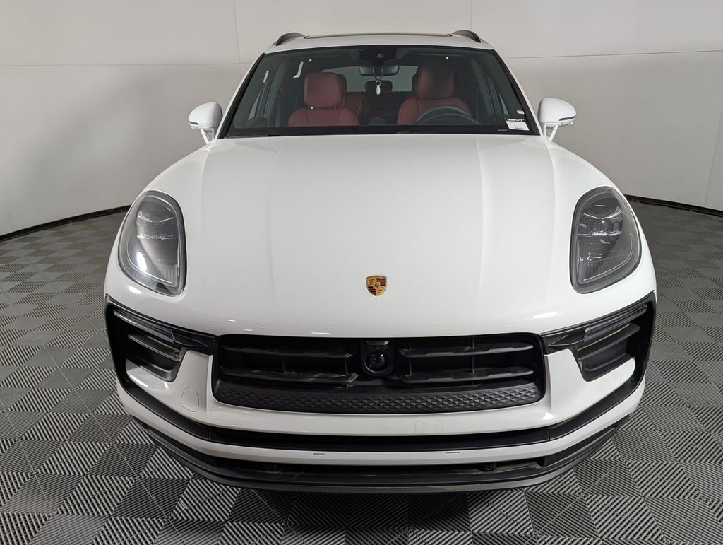 New 2026 Porsche Macan image 10