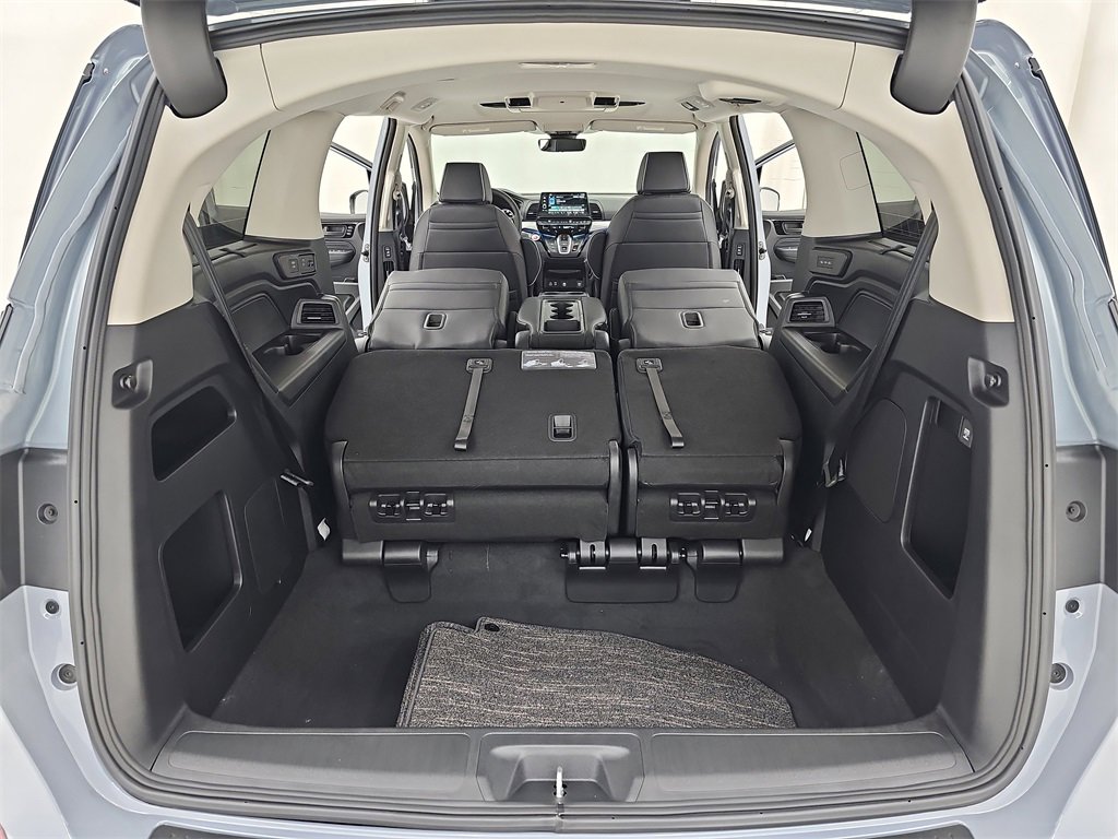 New 2026 Honda Odyssey Touring image 18