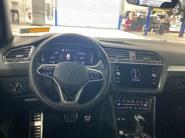 Used 2024 Volkswagen Tiguan SEL R-Line AWD/4WD image 6