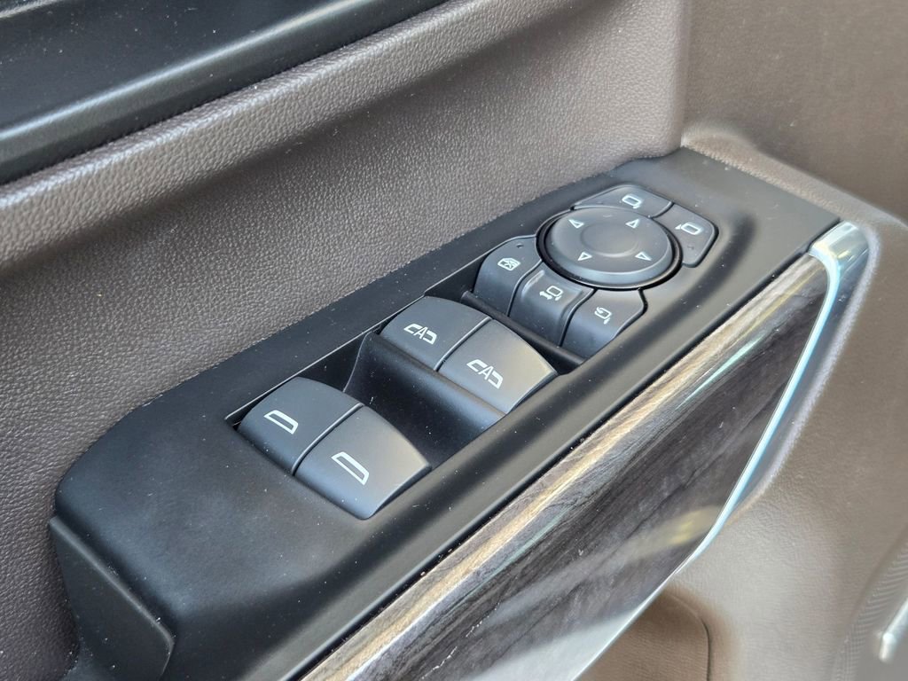 Used 2023 Chevrolet Silverado 2500 LTZ w/ LTZ Premium Package AWD/4WD image 12