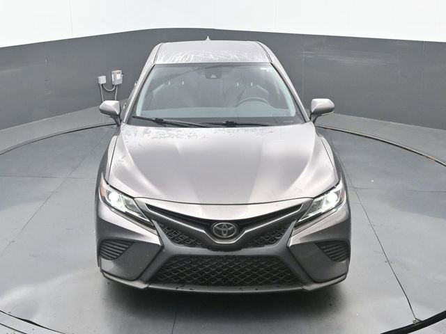Used 2019 Toyota Camry SE w/ Convenience Package FWD image 14