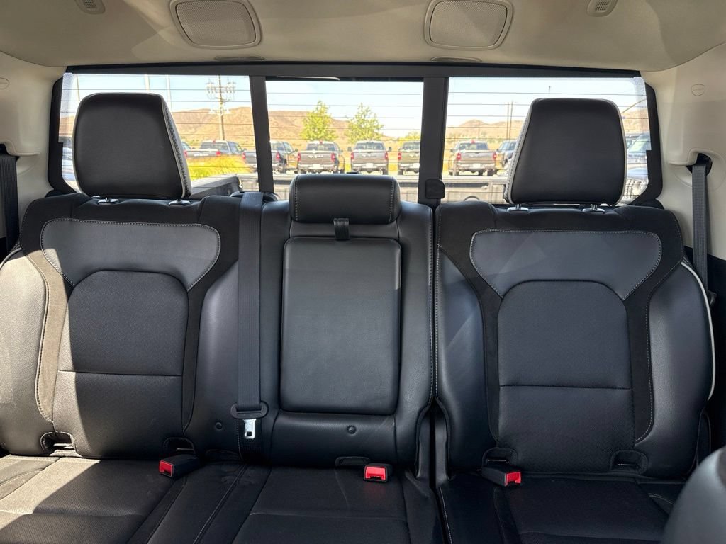 Used 2022 RAM 1500 Laramie AWD/4WD image 17