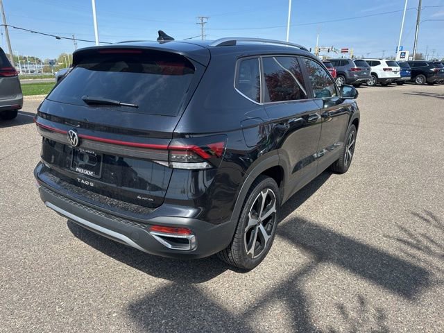 Used 2025 Volkswagen Taos SEL AWD/4WD image 3