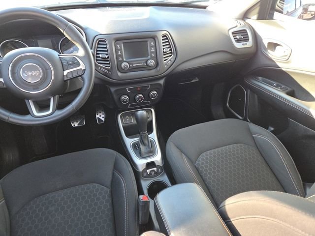 Used 2018 Jeep Compass Sport image 27
