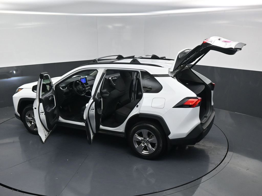 Used 2023 Toyota RAV4 XLE image 21