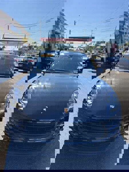 Used 2021 Porsche Macan image 7