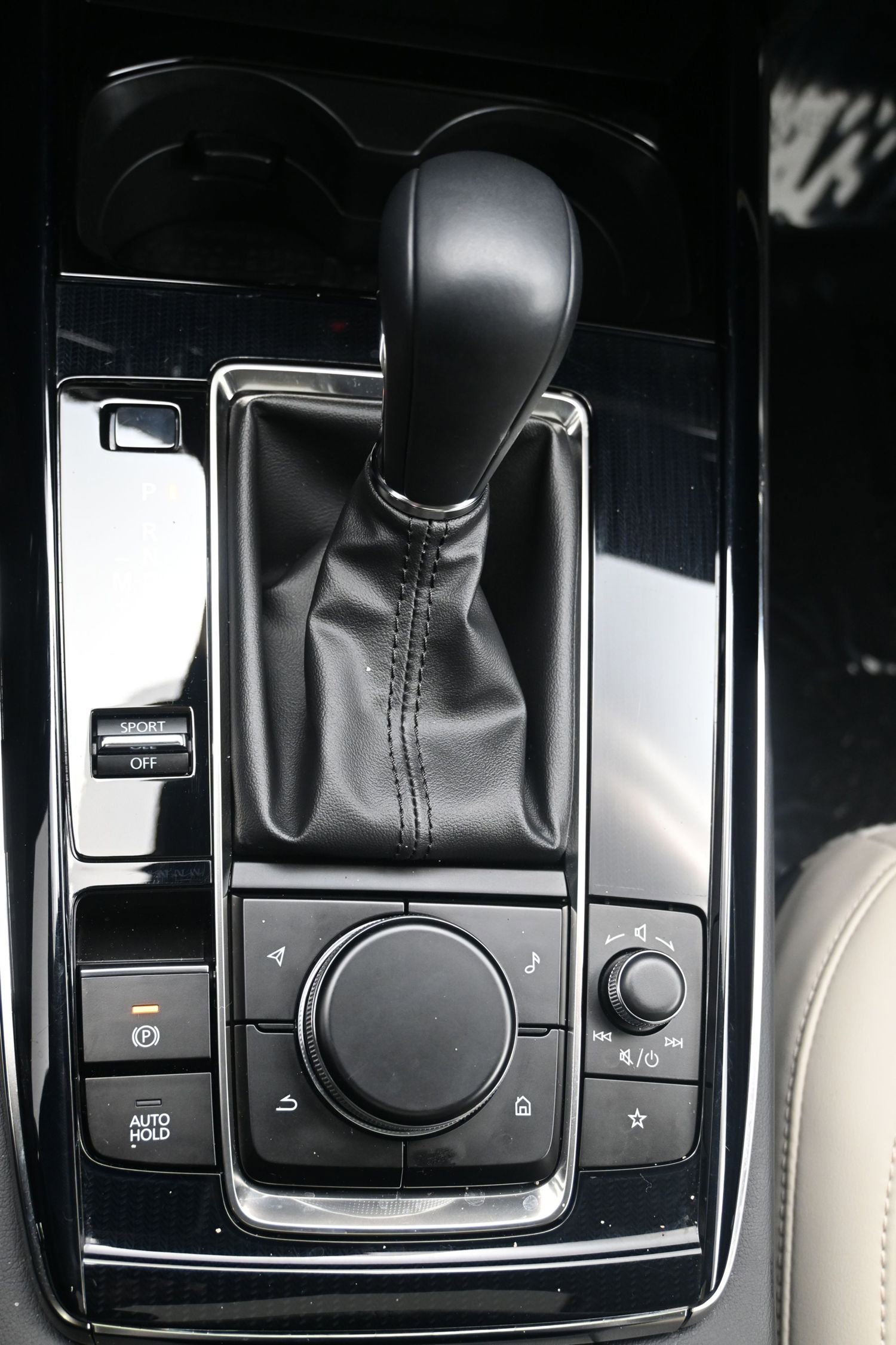 Used 2025 MAZDA CX-30 AWD 2.5 S w/ Preferred Package image 6