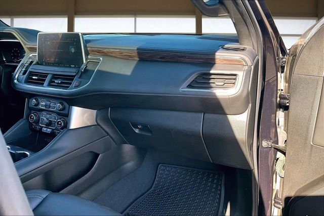 Used 2022 Chevrolet Tahoe LT w/ LT Signature Plus Package image 17