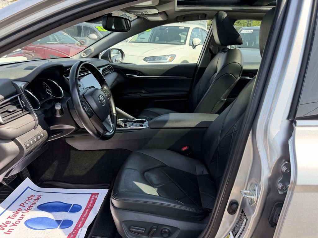 Used 2019 Toyota Camry FWD image 18