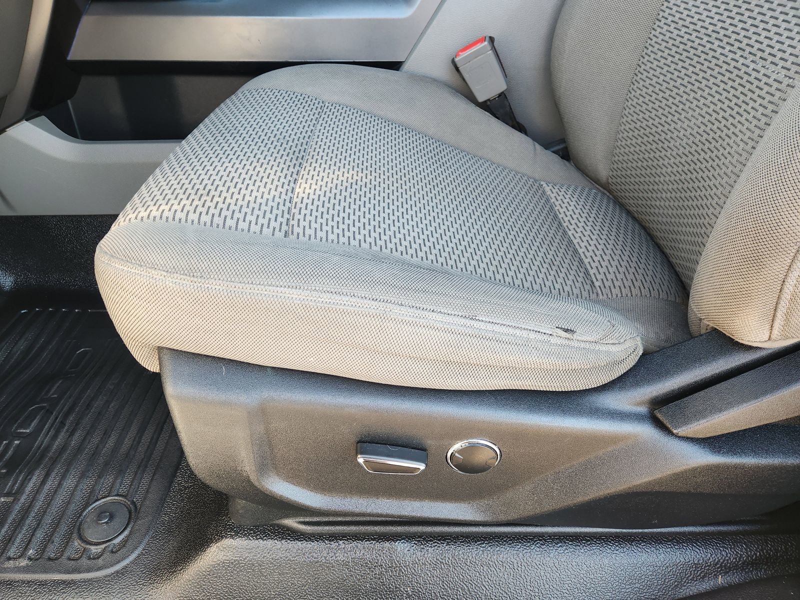 Used 2019 Ford F250 XLT w/ XLT Value Package image 30