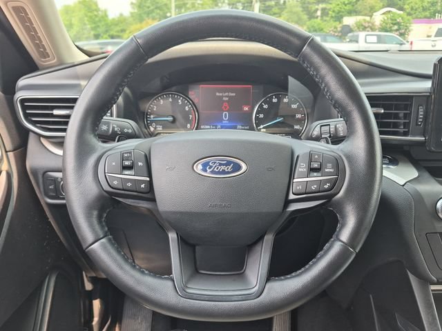 Used 2020 Ford Explorer XLT w/ Equipment Group 202A AWD/4WD image 31