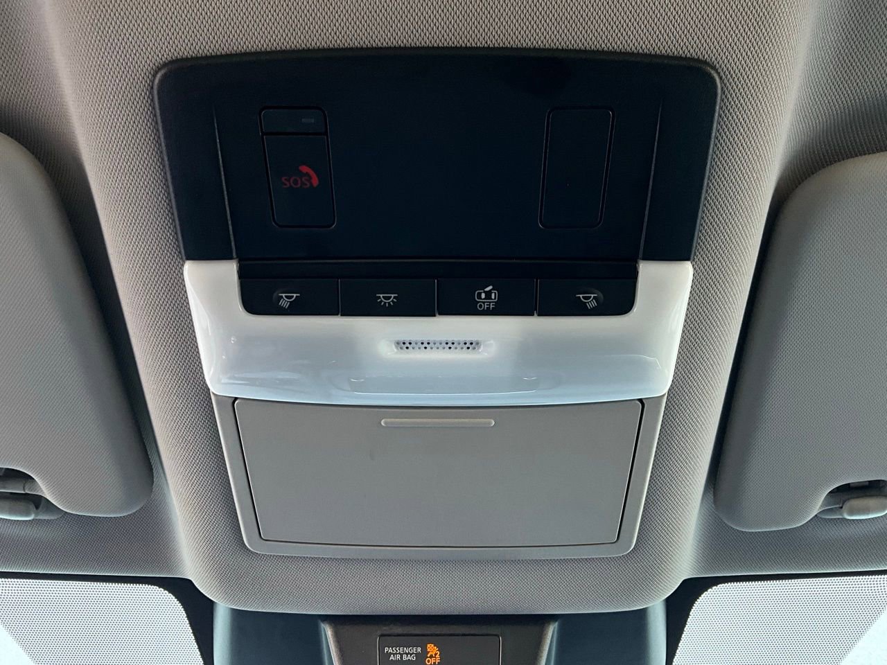 Used 2025 Nissan Rogue SV image 16