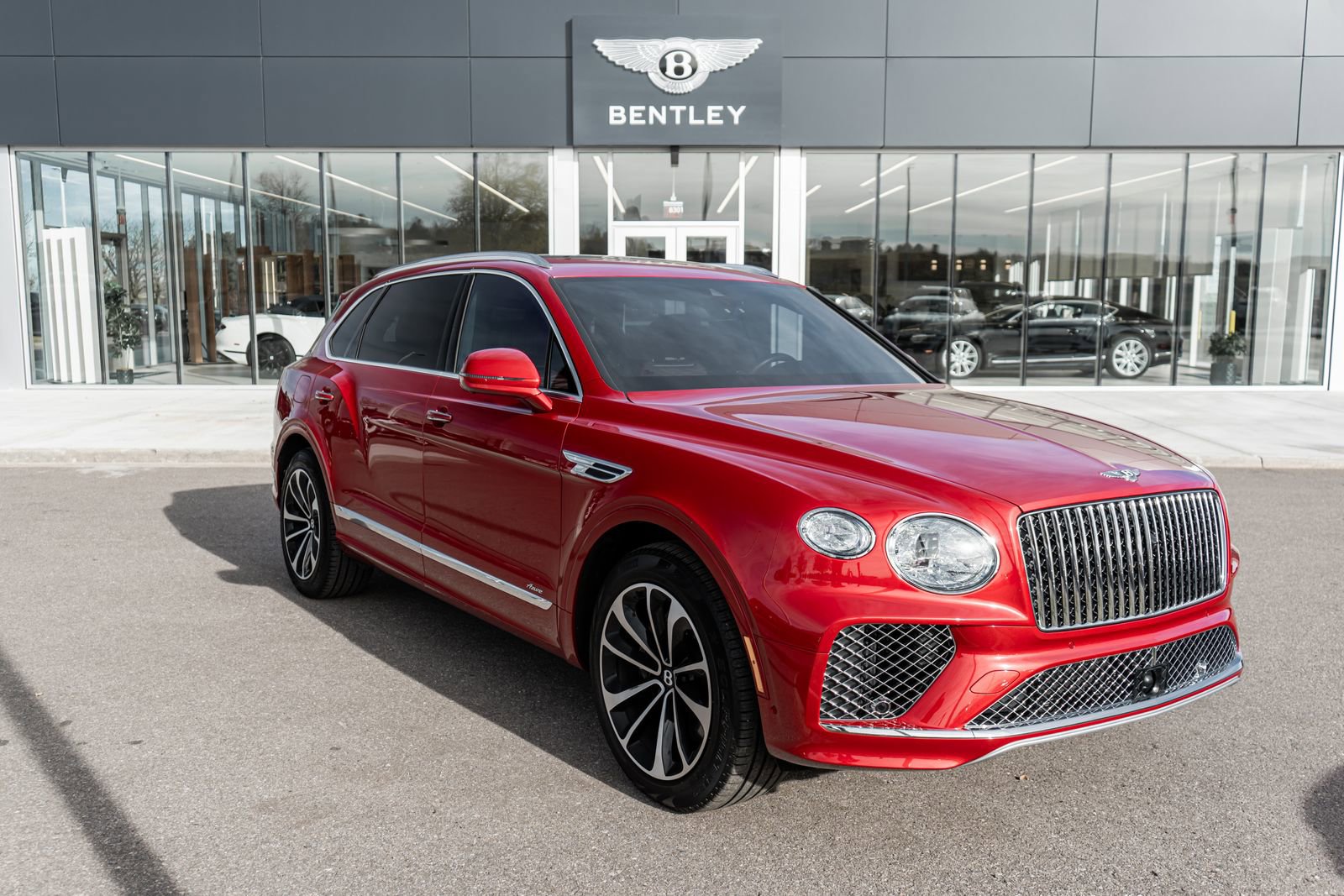 Used 2024 Bentley Bentayga Extended Wheelbase image 17
