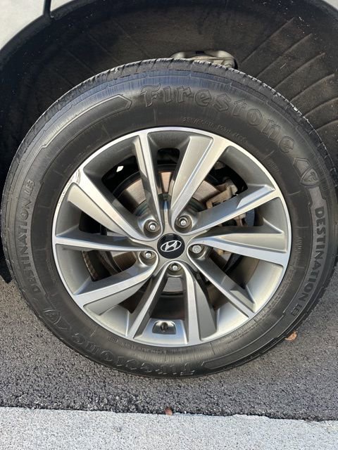 Used 2020 Hyundai Santa Fe SEL w/ Convenience Package image 12