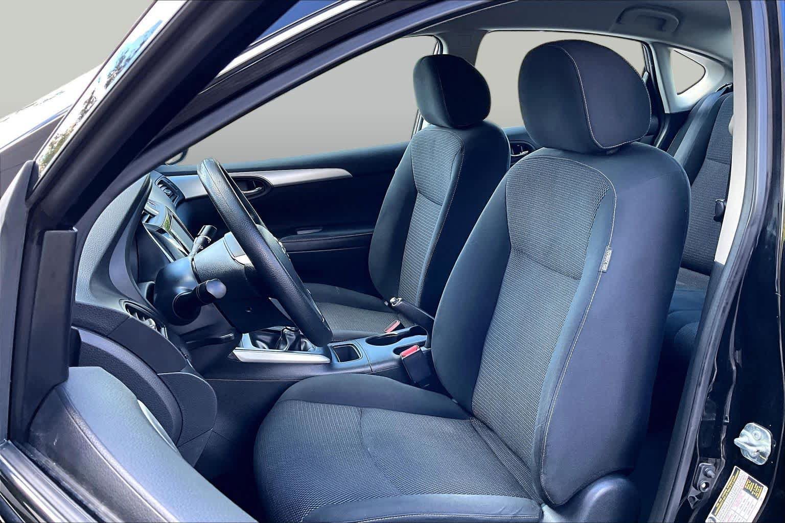 Used 2019 Nissan Sentra S FWD image 9