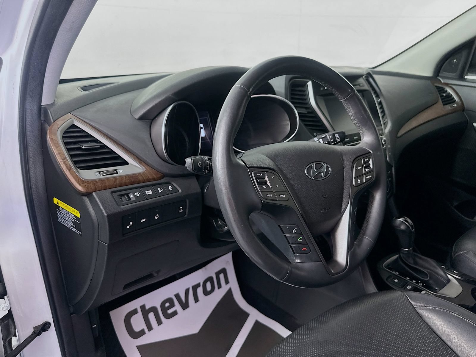 Used 2018 Hyundai Santa Fe Sport w/ 2.0T Ultimate Tech Package 05 AWD/4WD image 9