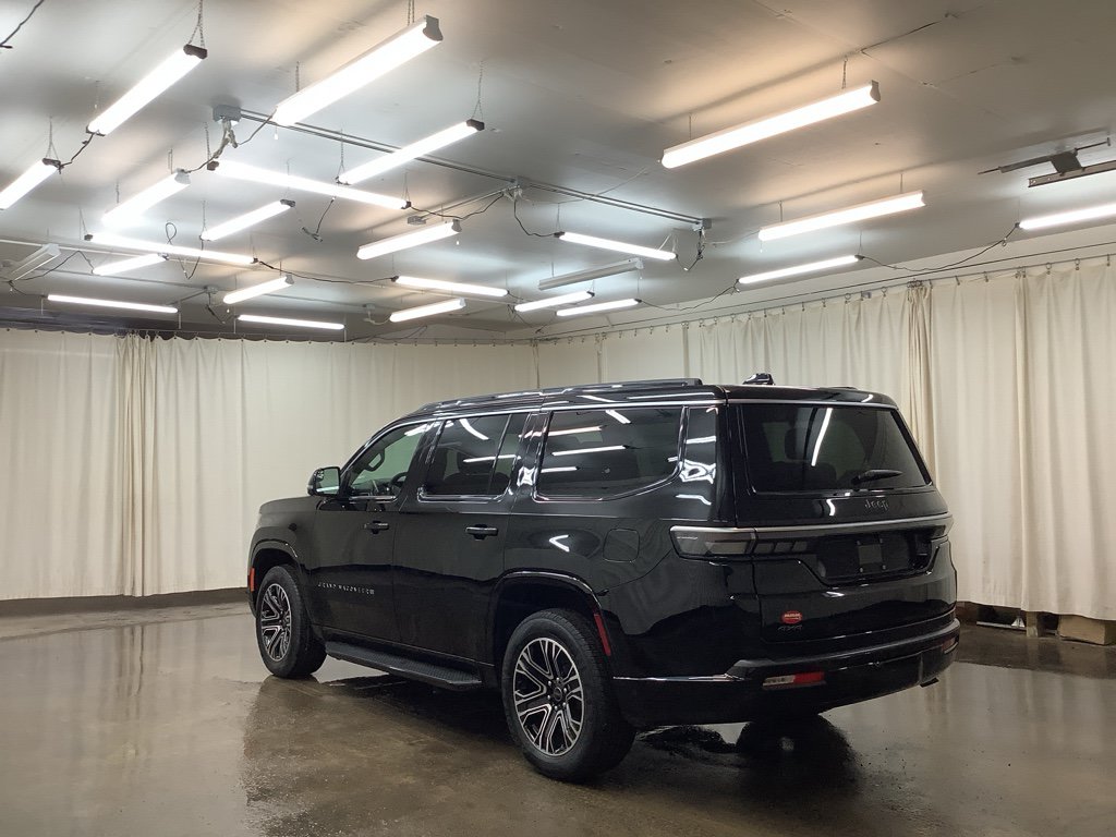 New 2026 Jeep Grand Wagoneer 4WD w/ Premium Group I image 8