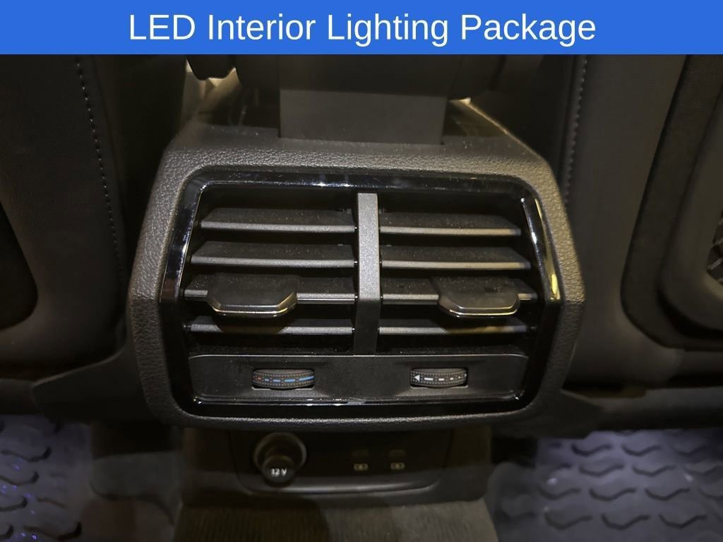 Used 2025 Audi Q3 2.0T Premium w/ Convenience Package image 19