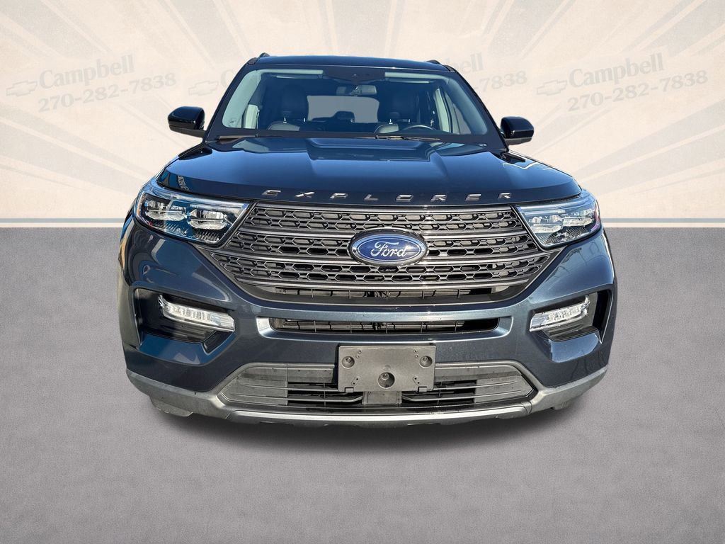 Used 2022 Ford Explorer XLT w/ Equipment Group 202A image 9
