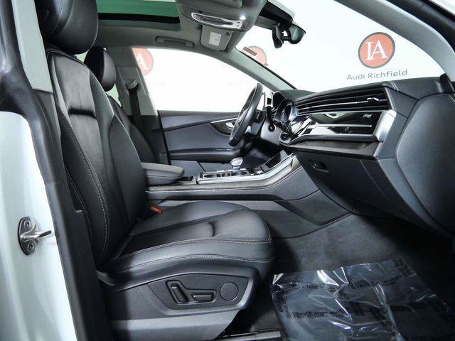 Used 2023 Audi Q8 Premium AWD/4WD image 11