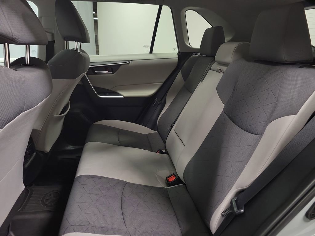 Used 2022 Toyota RAV4 XLE w/ Convenience Package image 20