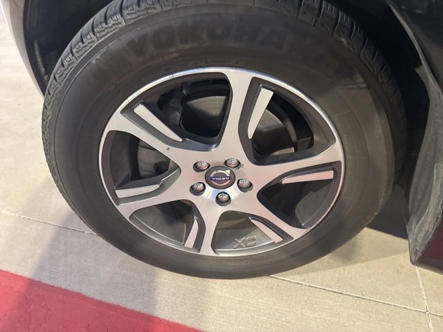 Used 2015 Volvo XC60 T6 Platinum image 9