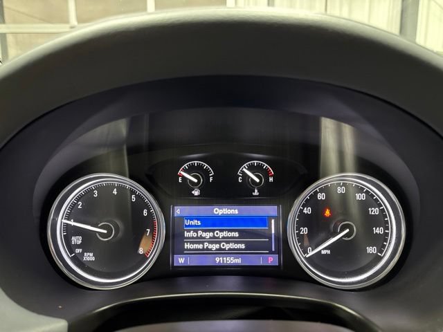 Used 2020 Buick Enclave Essence w/ Sound and Sites Package AWD/4WD image 9