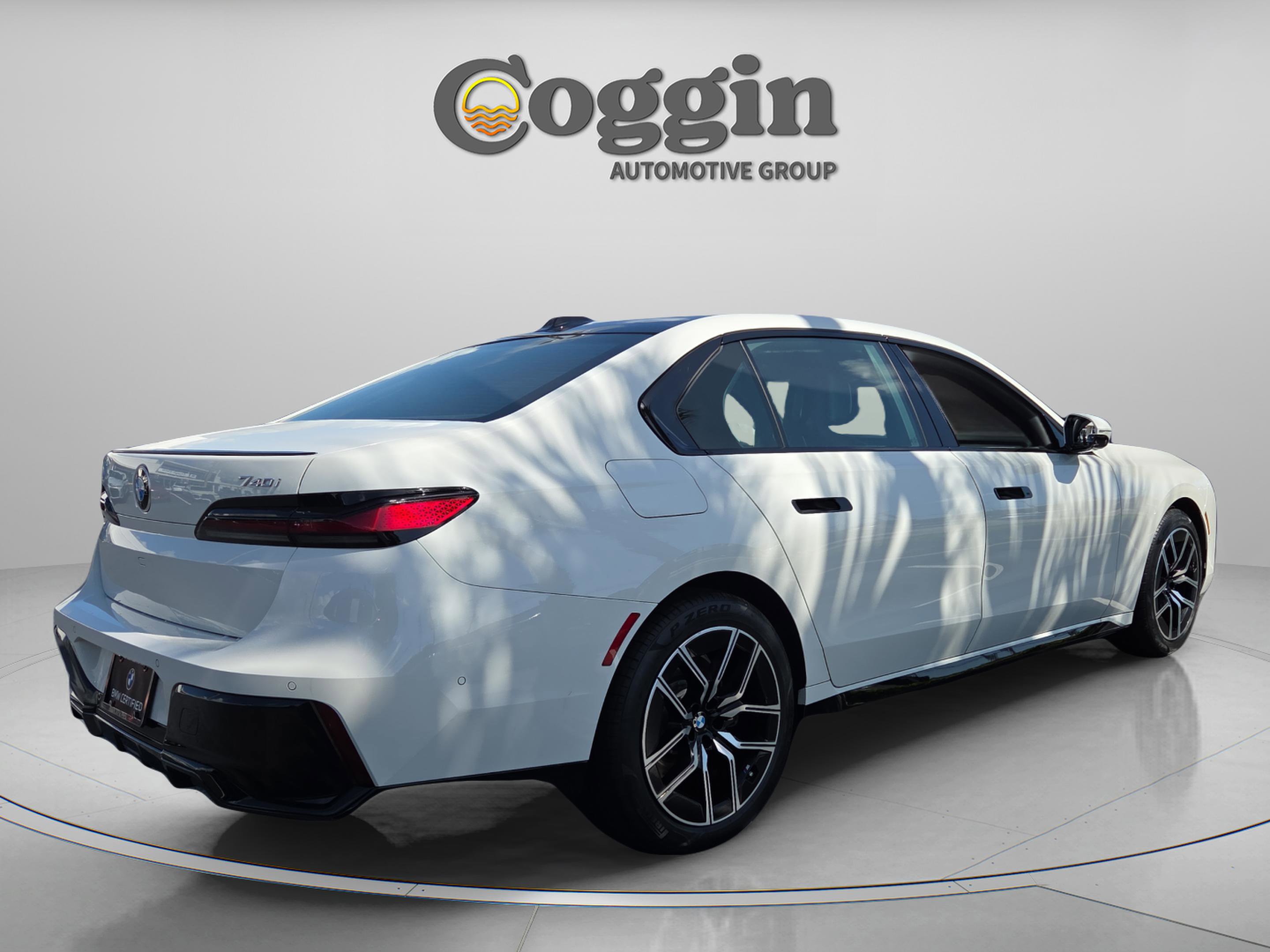 Certified 2023 BMW 740i RWD image 5
