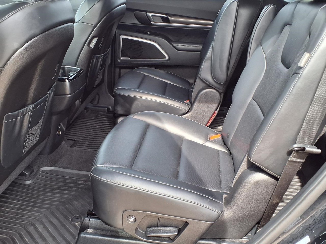 Used 2025 Kia Telluride S AWD/4WD image 11