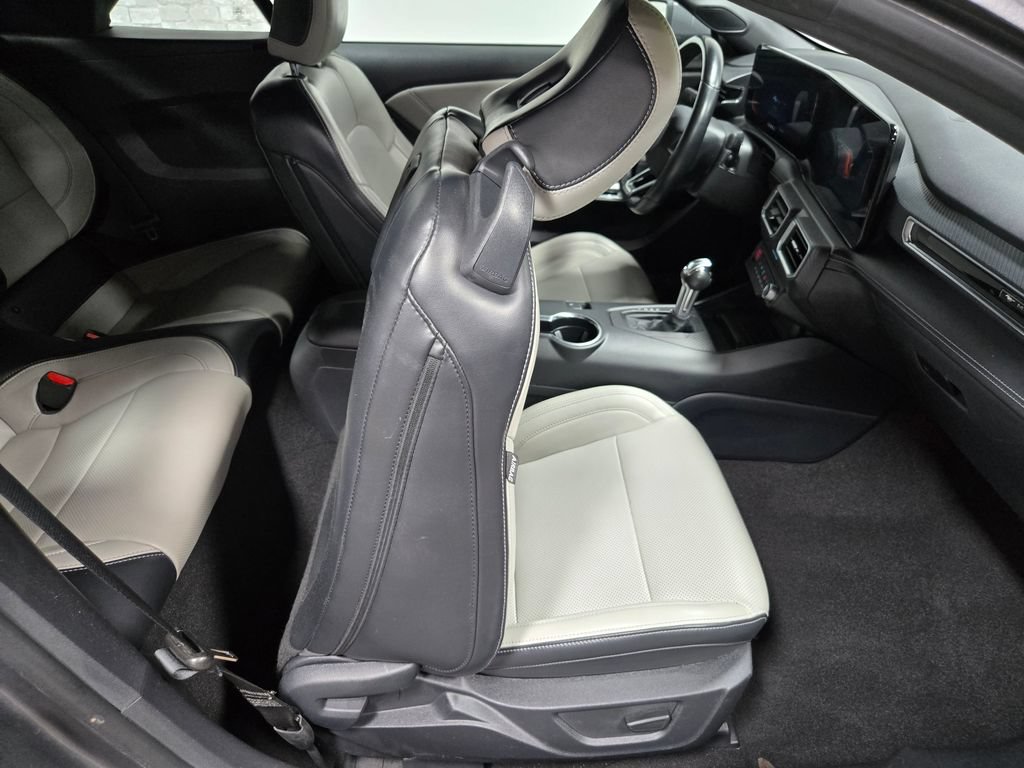 Used 2024 Ford Mustang Premium RWD image 43