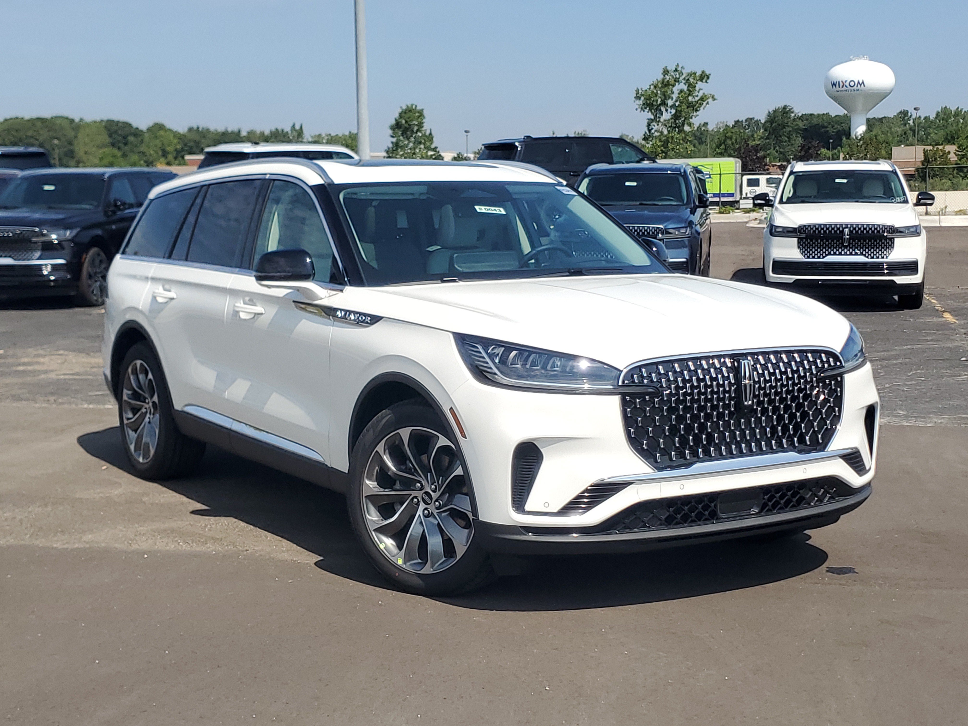 New 2027 Lincoln Aviator AWD