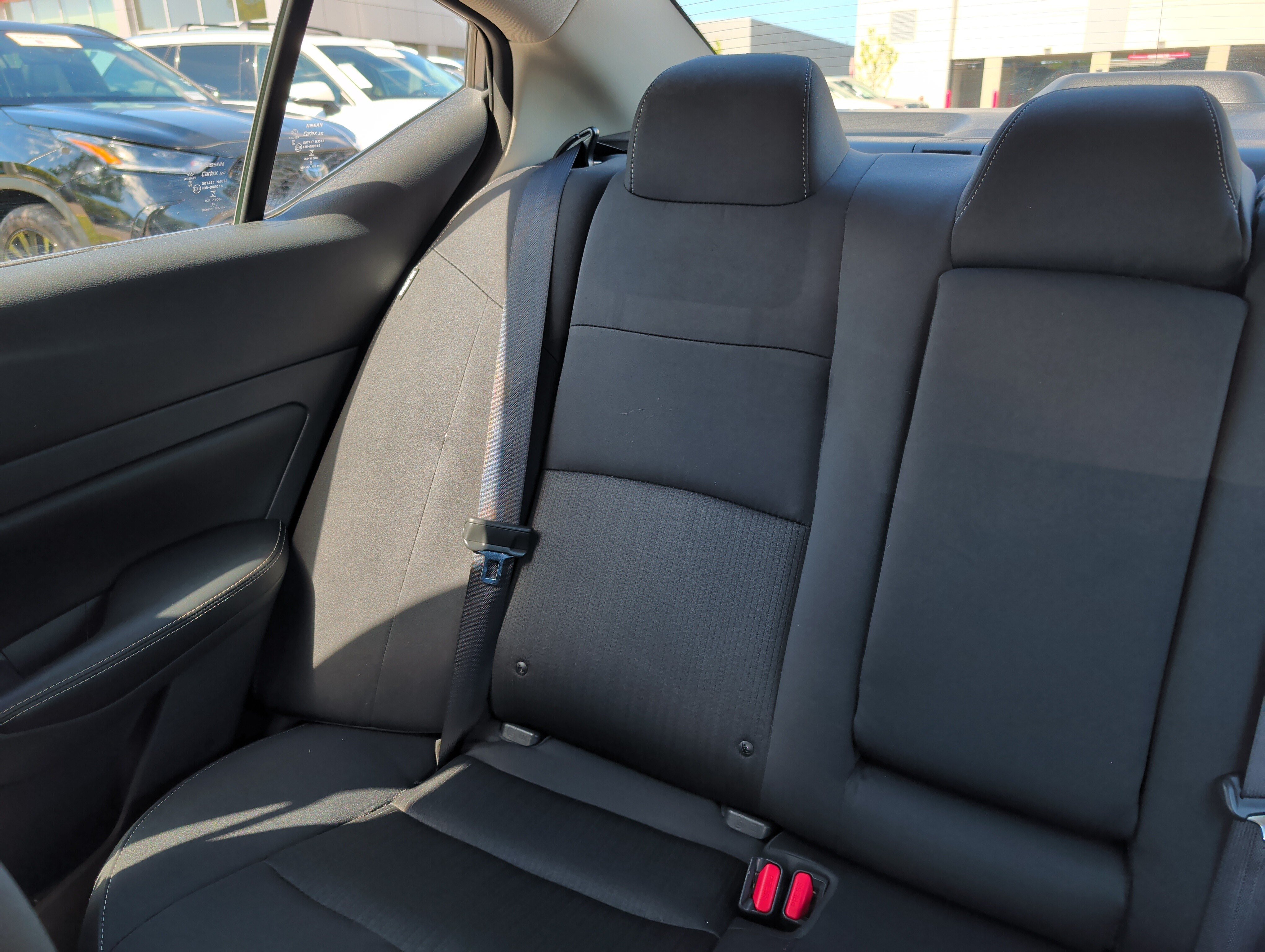Used 2025 Nissan Altima 2.5 SV FWD image 12