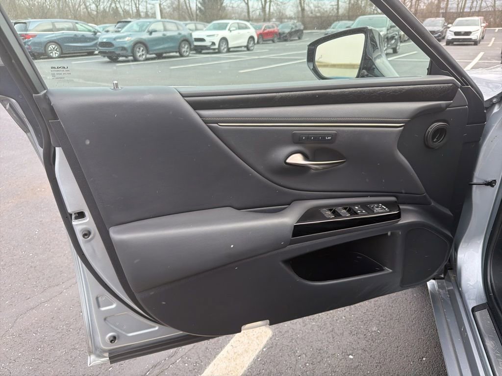 Used 2022 Lexus ES 350 w/ Premium Package image 19