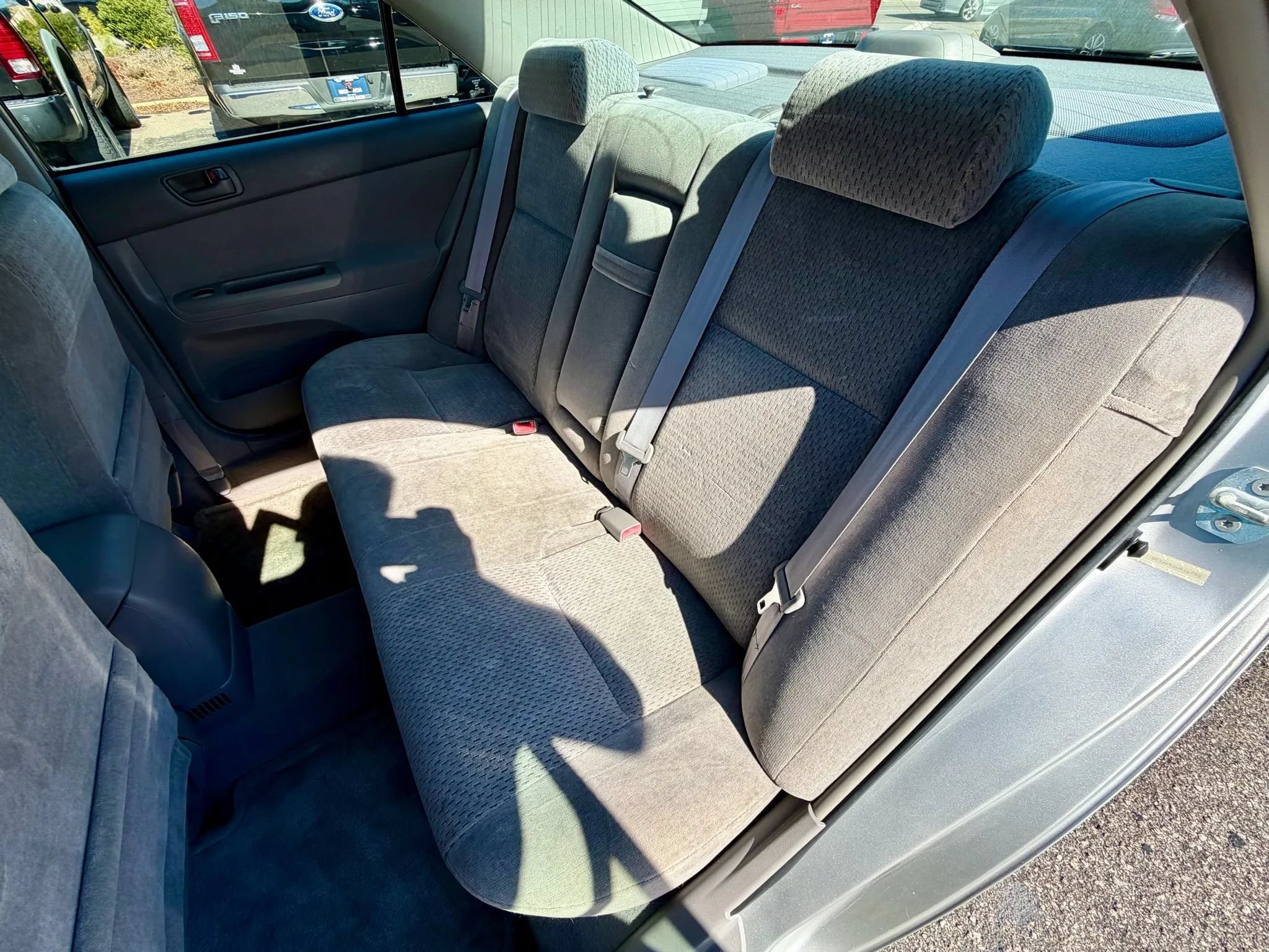Used 2002 Toyota Camry LE FWD image 9