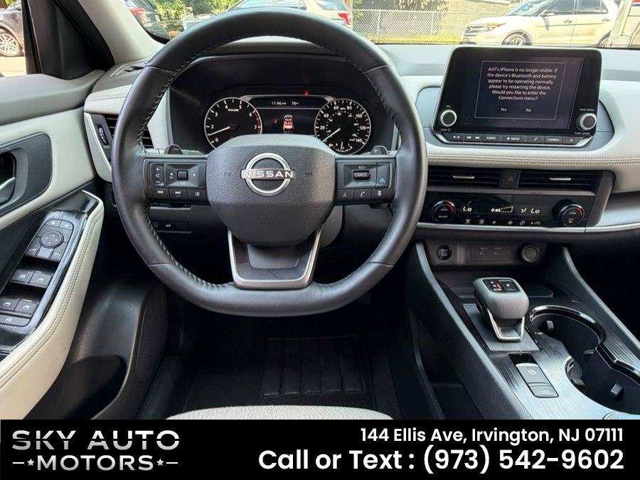 Used 2025 Nissan Rogue SV AWD/4WD image 8