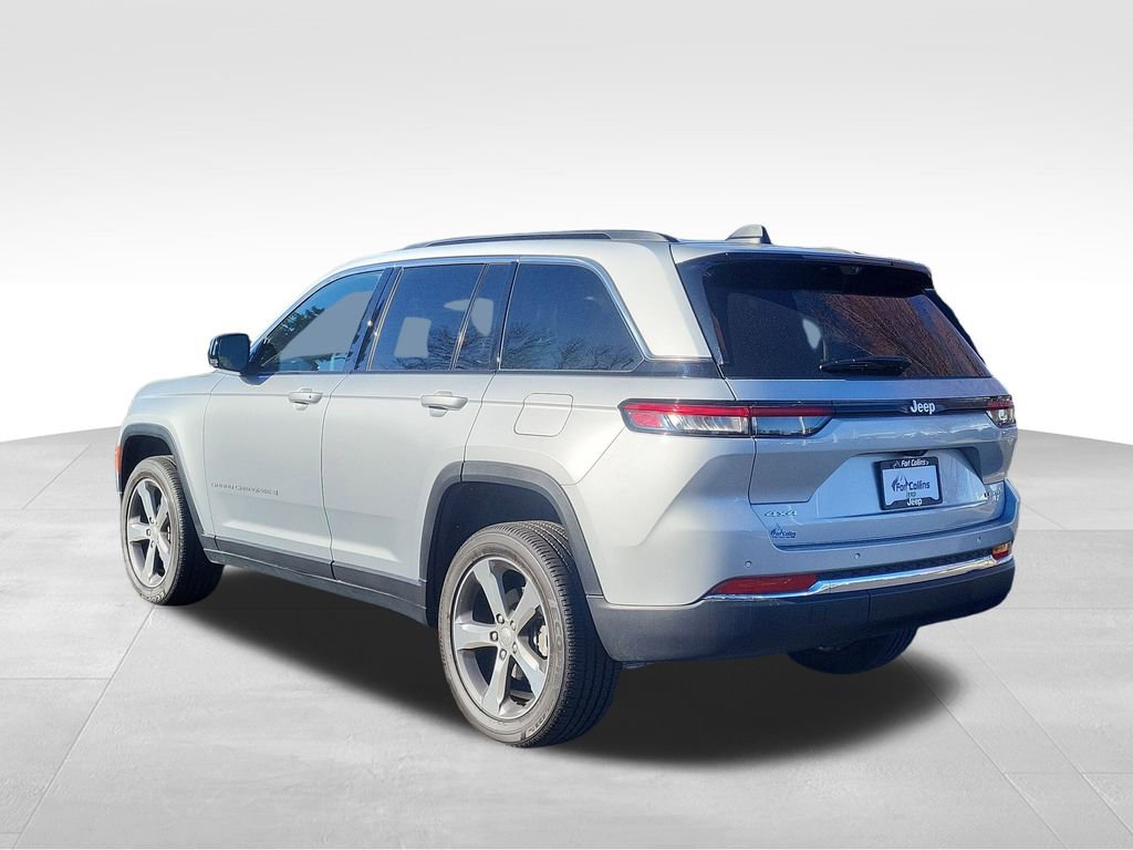 Used 2025 Jeep Grand Cherokee Limited w/ Luxury Tech Group II image 8