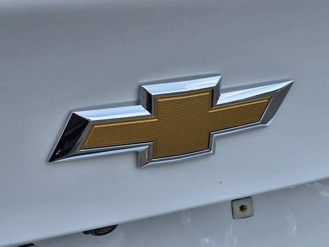 Used 2022 Chevrolet Malibu LT FWD image 17