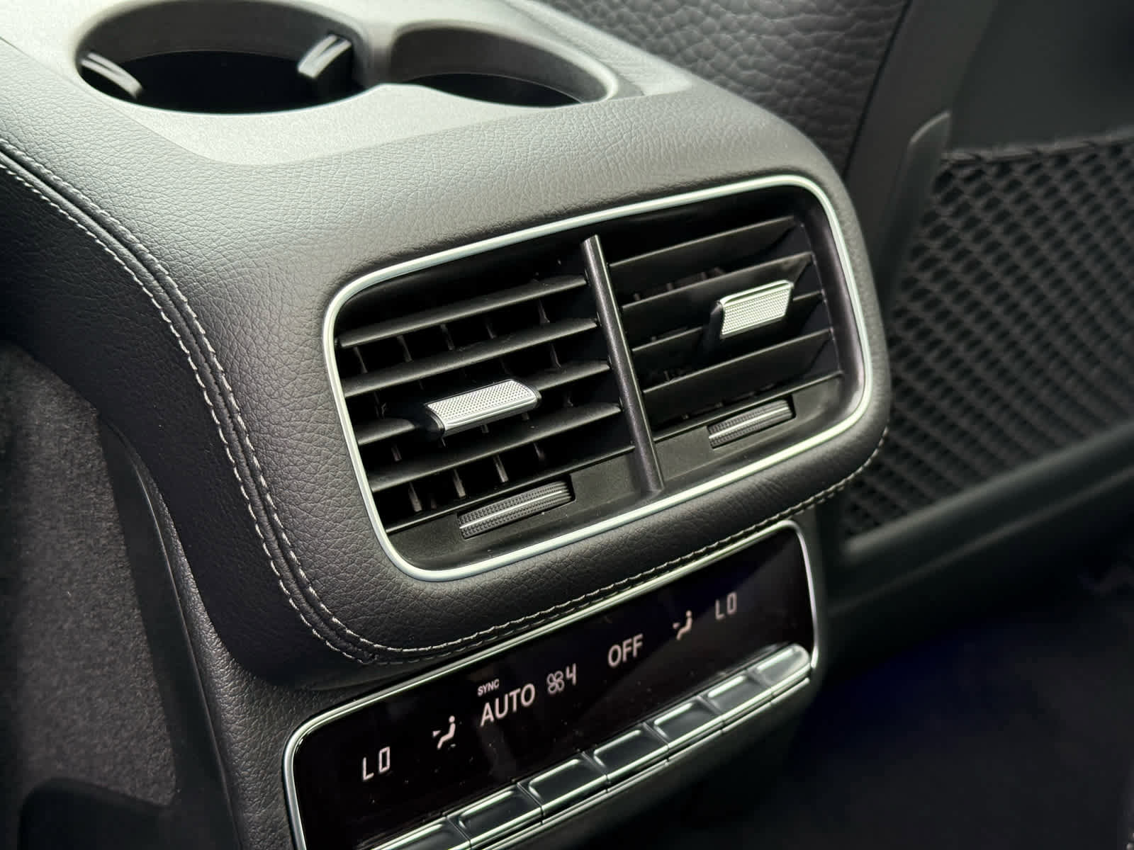 New 2026 Mercedes-Benz GLS 450 4MATIC image 33