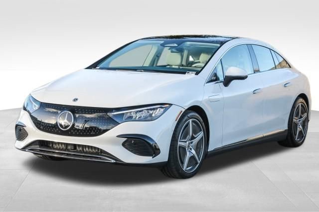 Certified 2025 Mercedes-Benz EQE 350+ 4MATIC Sedan image 3