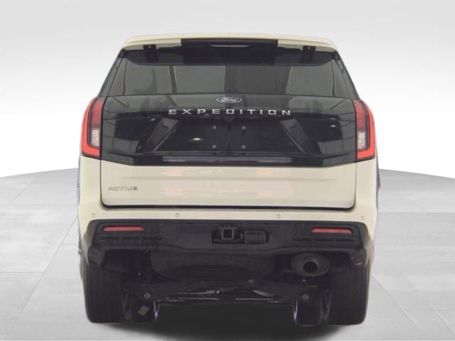 Used 2025 Ford Expedition Active AWD/4WD image 7