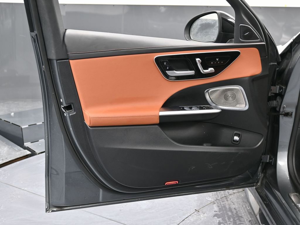 Used 2024 Mercedes-Benz C 300 4MATIC Sedan image 43