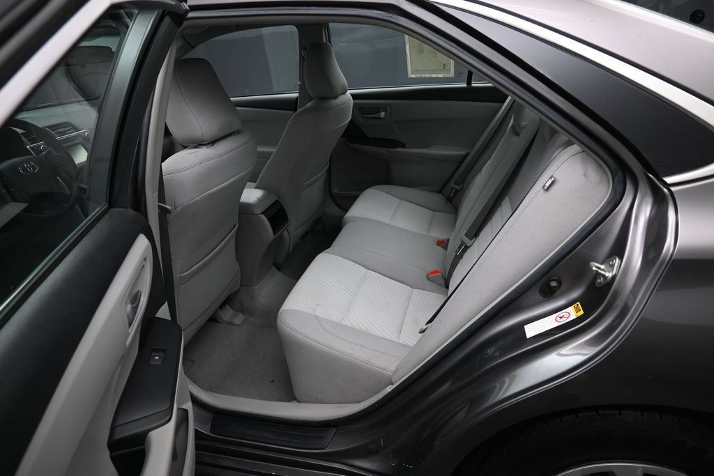 Used 2016 Toyota Camry LE FWD image 26