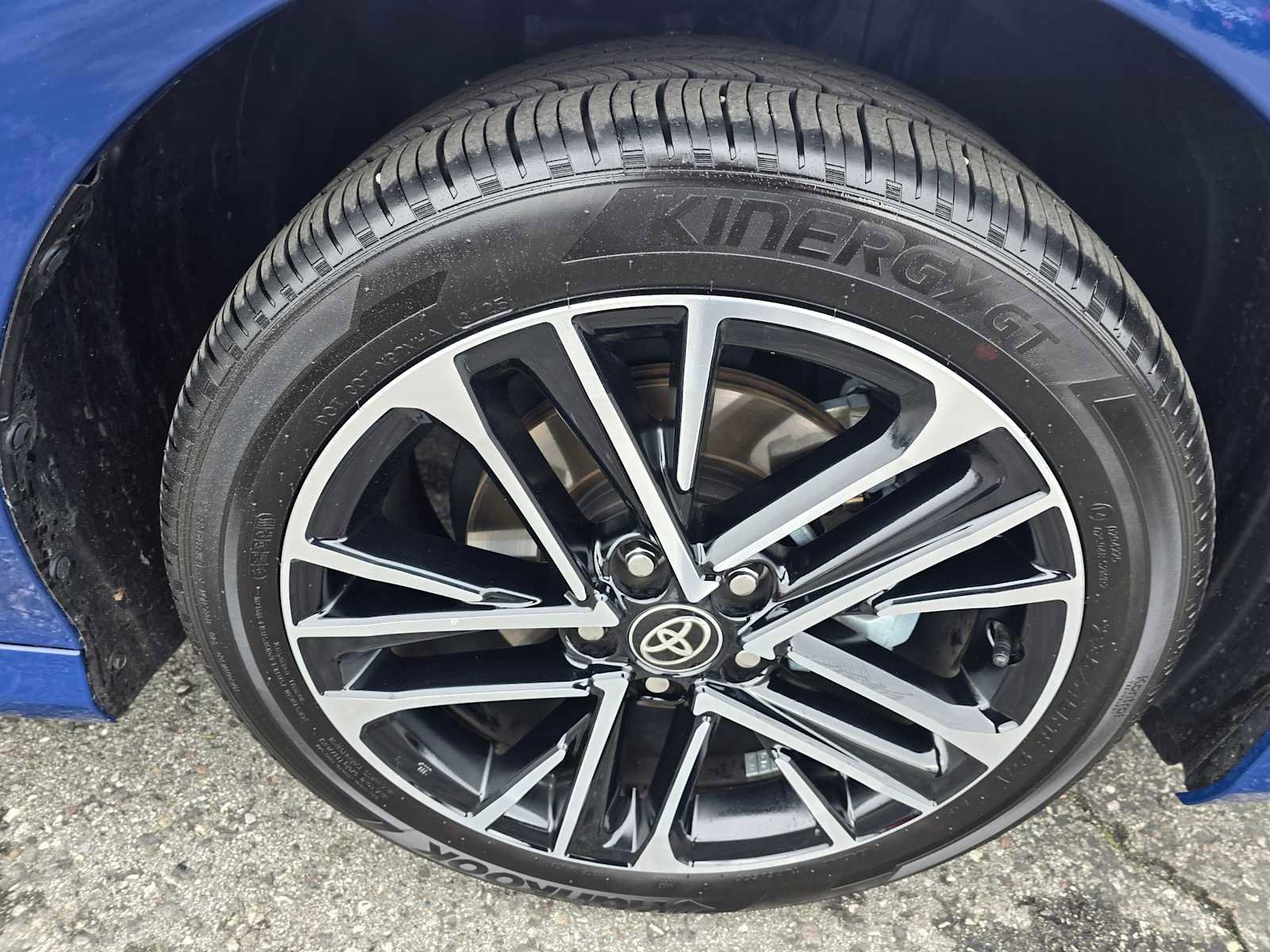 Used 2026 Toyota Camry XLE image 9